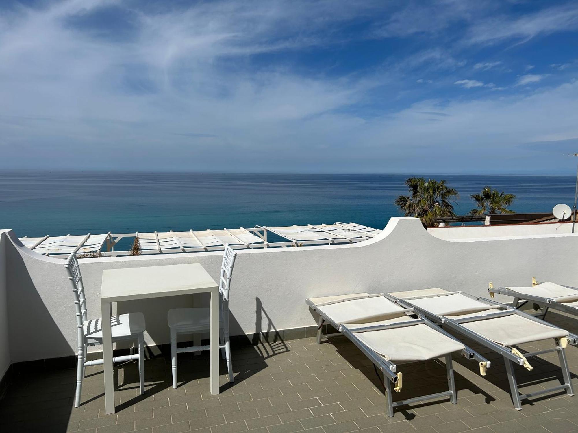 La Porta Del Mare Hotel Tropea Buitenkant foto