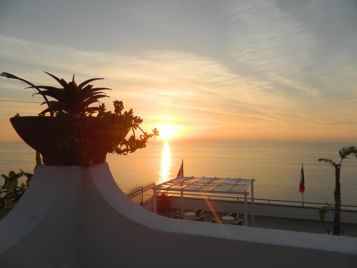 La Porta Del Mare Hotel Tropea Buitenkant foto
