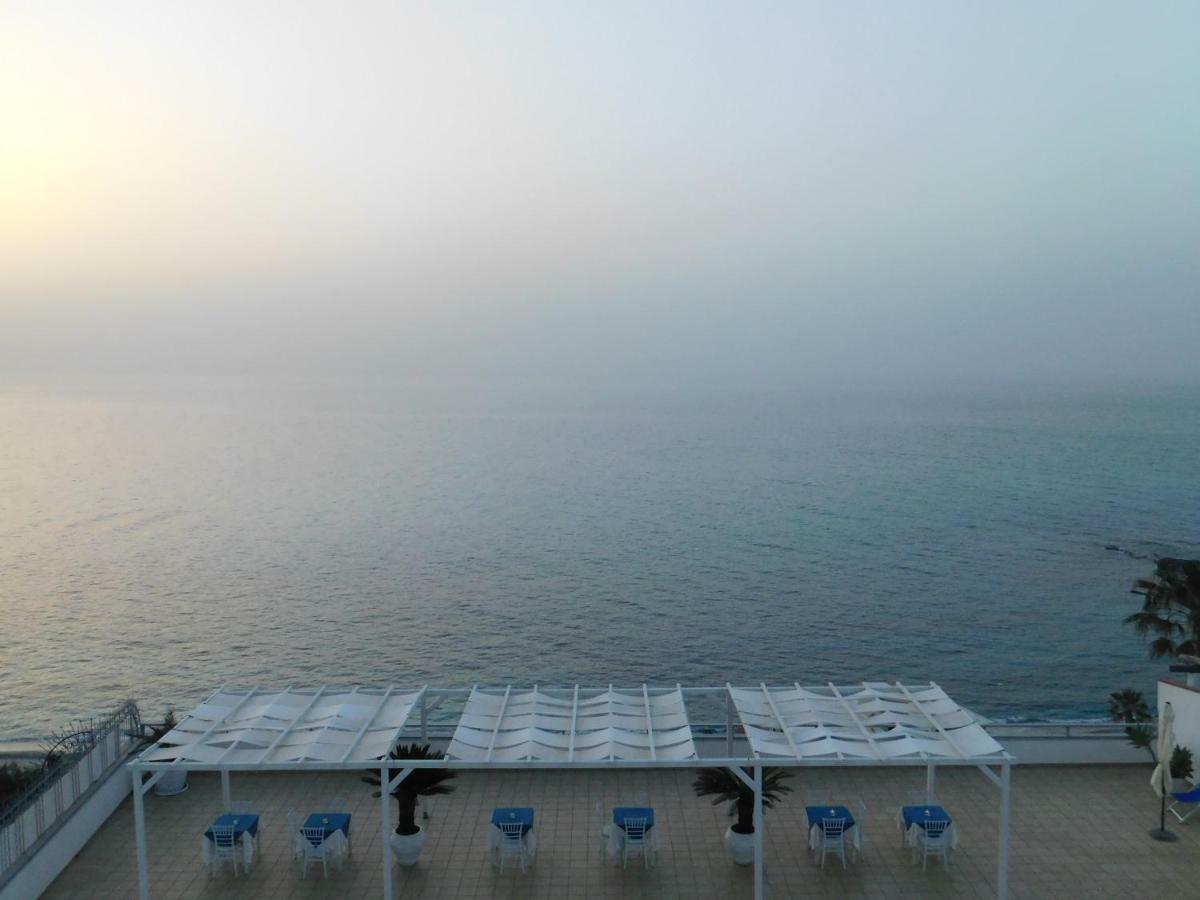 La Porta Del Mare Hotel Tropea Buitenkant foto